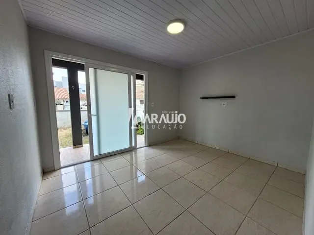 Casa com 180m² 2 quartos e 1 banheiro, para alugar, no bairro Gravatá em Navegantes