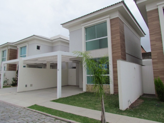 Casa com 180m² 3 quartos e 3 banheiros, para alugar, no bairro Parque Rosário em Campos dos Goytacazes