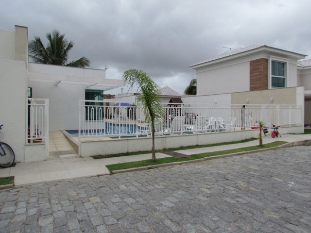 Casa com 180m² 3 quartos e 3 banheiros, para alugar, no bairro Parque Rosário em Campos dos Goytacazes