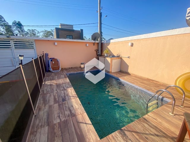Casa com 300m² 3 quartos e 4 banheiros, à venda, no bairro Guaratiba em Rio de Janeiro