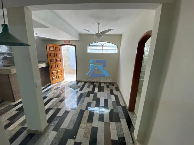 Casa com 239m² 3 quartos e 3 banheiros, à venda, no bairro Vila Bela Vista em Itatiba