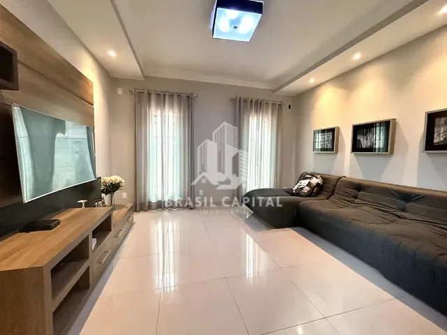 Casa 3 quartos e 5 banheiros, para alugar, no bairro Parque Residencial Villa dos Inglezes em Sorocaba