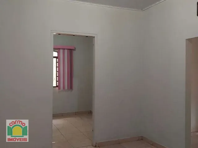 Casa com 200m² 3 quartos e 2 banheiros, à venda, no bairro Boa Vista em Anápolis