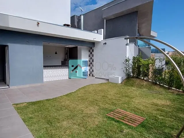 Casa com 250m² 4 quartos e 4 banheiros, à venda, no bairro São João em Jacareí