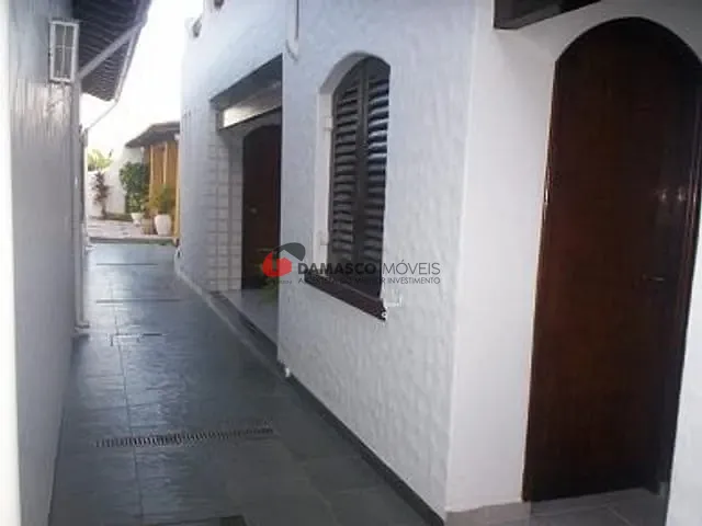 Casa com 510m² 4 quartos e 6 banheiros, à venda, no bairro Jardim São Caetano em São Caetano do Sul