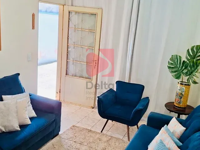 Casa 2 quartos e 2 banheiros, à venda, no bairro Parque dos Eucaliptos em Pirassununga