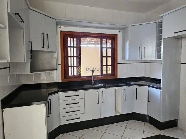 Casa com 169m² 3 quartos e 3 banheiros, à venda, no bairro Parque Ipiranga em Resende