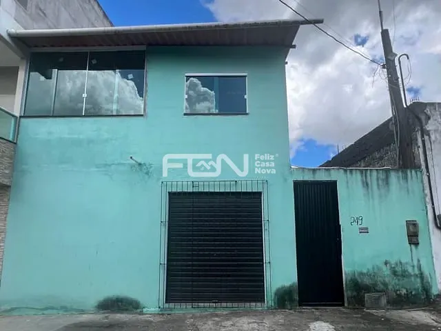 Casa com 160m² 2 quartos e 2 banheiros, à venda, no bairro Mangueiral em Camaçari