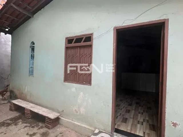 Casa com 160m² 2 quartos e 2 banheiros, à venda, no bairro Mangueiral em Camaçari