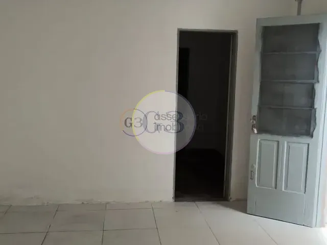 Casa 2 quartos e 1 banheiro, para alugar, no bairro Areal em Pelotas