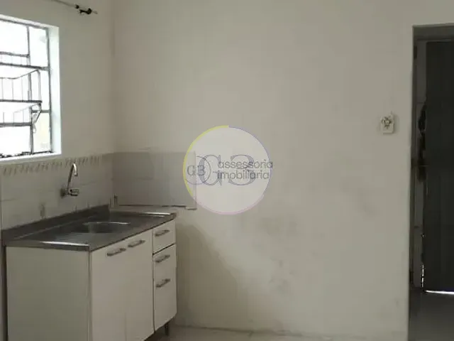 Casa 2 quartos e 1 banheiro, para alugar, no bairro Areal em Pelotas
