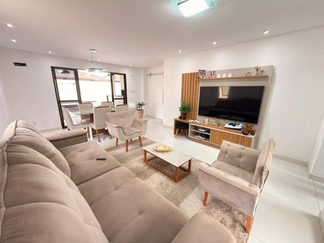 Casa 4 quartos e 4 banheiros, à venda, no bairro Aruana em Aracaju