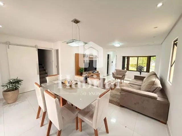 Casa 4 quartos e 4 banheiros, à venda, no bairro Aruana em Aracaju
