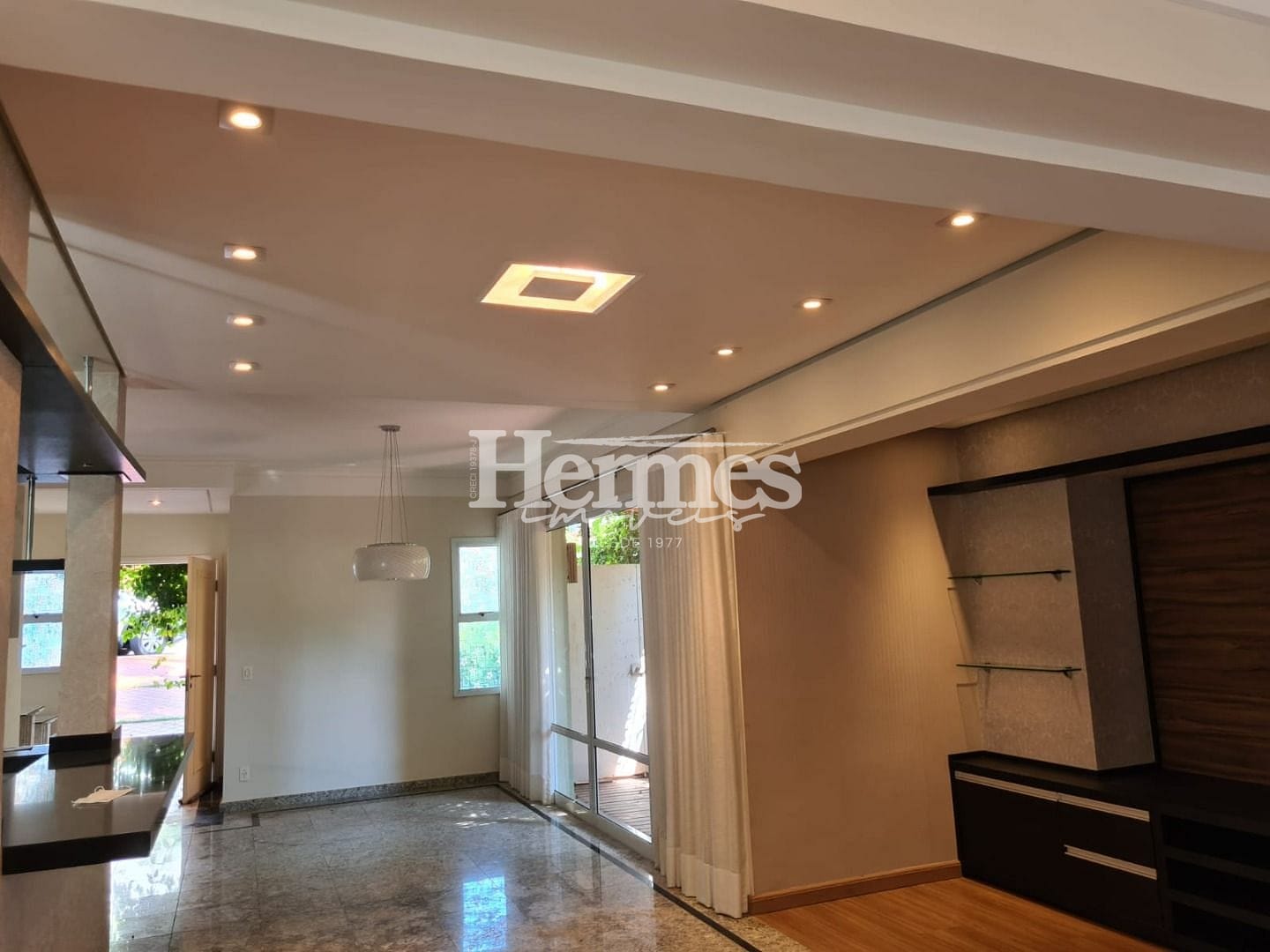 Casa, 4 quartos, 220 m² - Foto 3