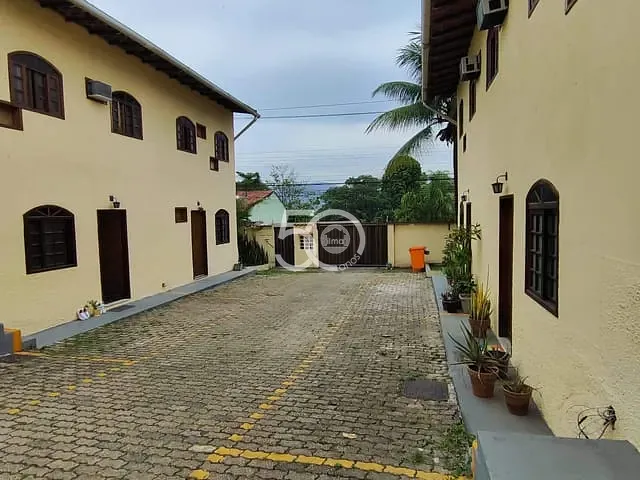 Casa com 60m² 2 quartos e 2 banheiros, para alugar, no bairro Tanque em Rio de Janeiro