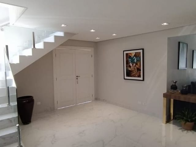 Casa com 2601m² 5 quartos e 8 banheiros, à venda, no bairro Estância Bom Tempo em Londrina