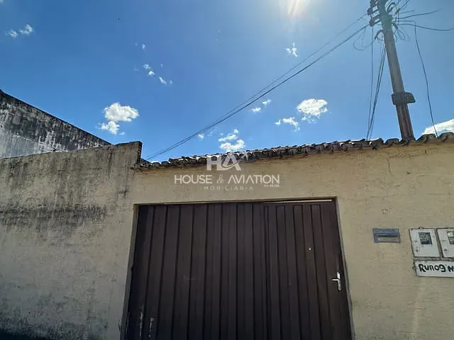 Casa com 394m² 7 quartos e 3 banheiros, à venda, no bairro Aeroviário em Goiânia