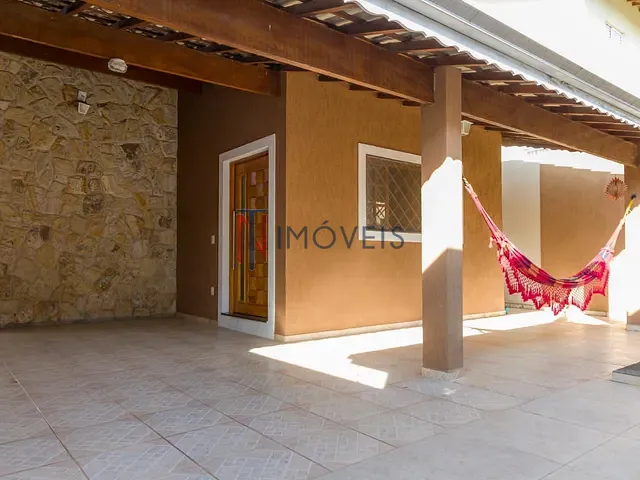 Casa com 350m² 3 quartos e 4 banheiros, à venda, no bairro Jardim dos Pinheiros em Atibaia
