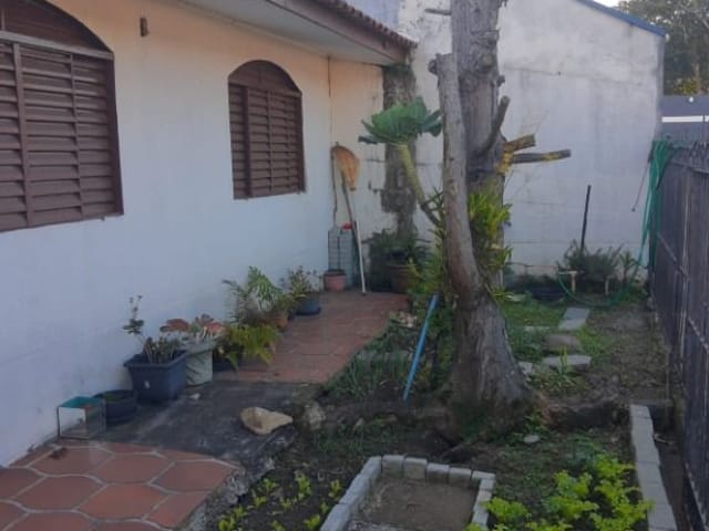 Casa com 95m² 3 quartos e 2 banheiros, à venda, no bairro Jardim das Américas em Curitiba