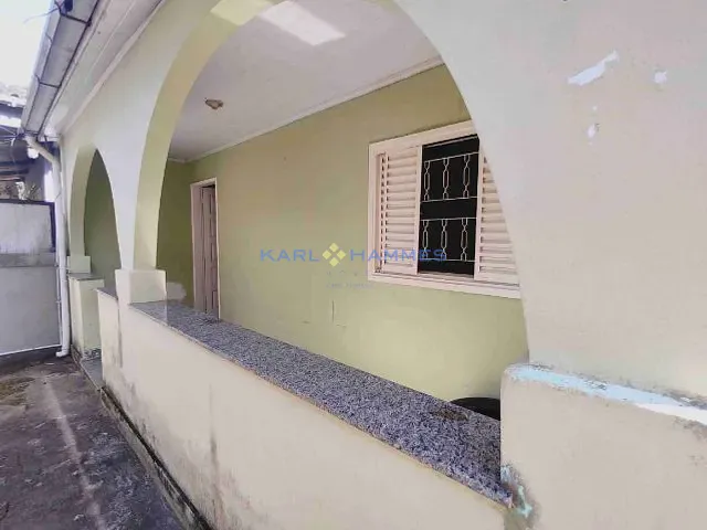 Casa 2 quartos e 1 banheiro, à venda, no bairro Morin em Petrópolis