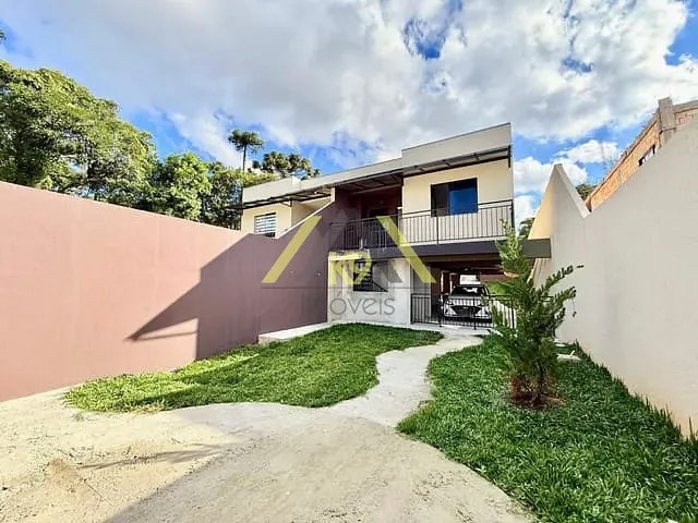 Casa com 225m² 3 quartos e 1 banheiro, à venda, no bairro Santa Terezinha em Colombo