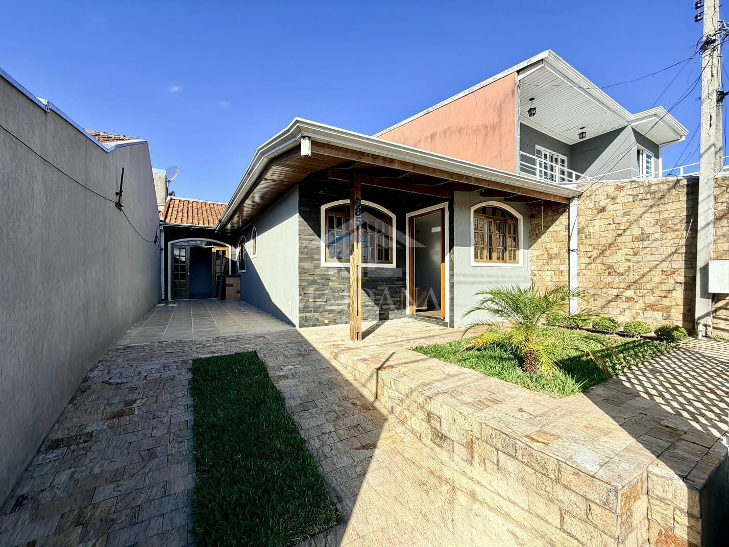 Casa, 2 quartos, 40 m² - Foto 1