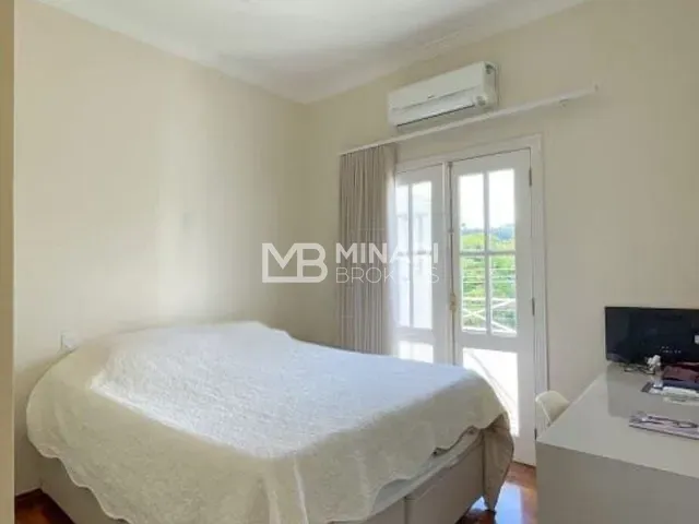 Casa 5 quartos e 5 banheiros, à venda, no bairro Alphaville em Santana de Parnaíba