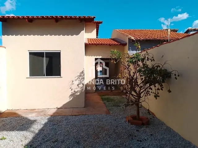 Casa 2 quartos e 1 banheiro, à venda, no bairro Setor Central em Guapó
