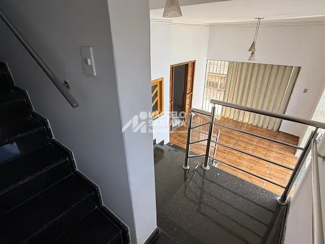 Casa 2 quartos e 2 banheiros, para alugar, no bairro Brasil em Vitória da Conquista