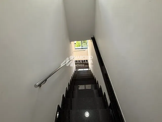 Casa 2 quartos e 2 banheiros, para alugar, no bairro Brasil em Vitória da Conquista
