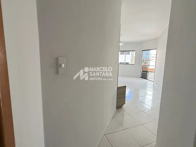 Casa 2 quartos e 2 banheiros, para alugar, no bairro Brasil em Vitória da Conquista