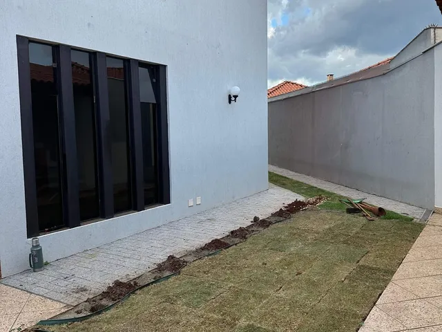 Casa com 500m² 4 quartos e 3 banheiros, à venda, no bairro Mediterrâneo em Londrina