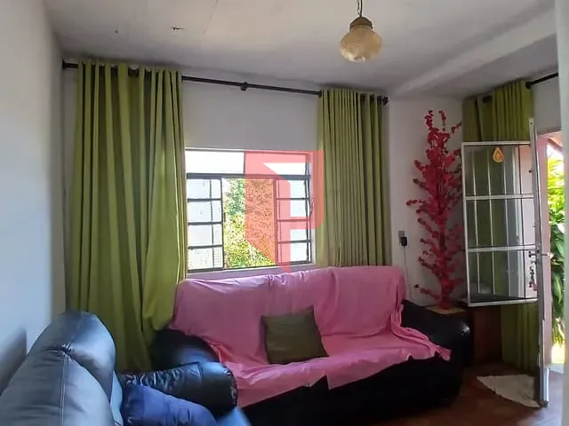Casa com 360m² 4 quartos e 3 banheiros, à venda, no bairro Nova Esperança em Belo Horizonte