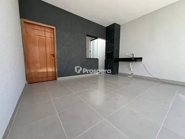 Casa com 150m² 3 quartos e 1 banheiro, à venda, no bairro Jardim Flor de Liz em Anápolis