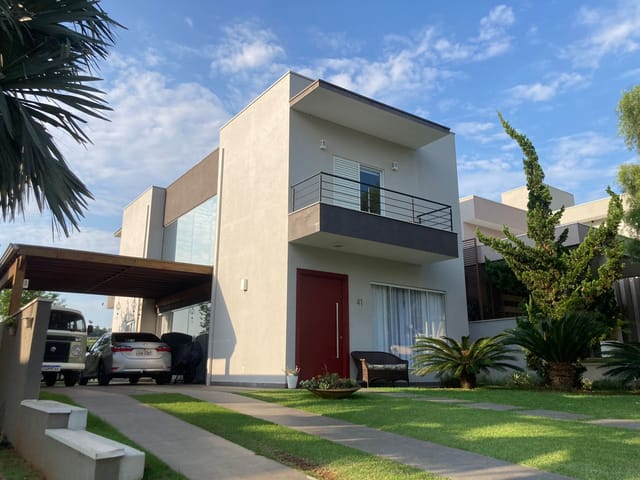 Casa com 360m² 2 quartos e 1 banheiro, à venda, no bairro Vila Omízollo em Louveira