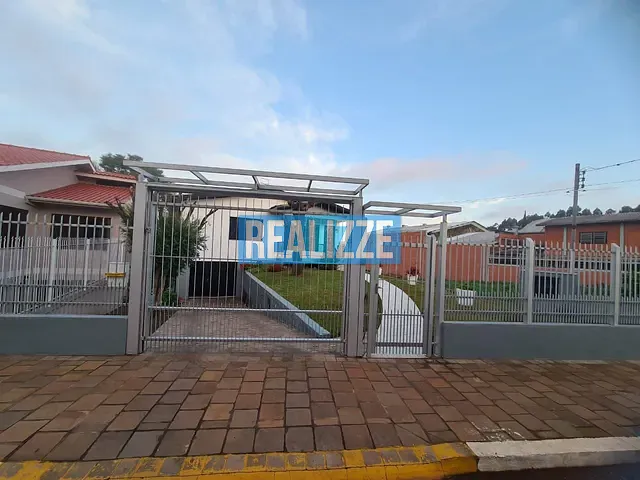 Casa com 743m² 3 quartos e 1 banheiro, à venda, no bairro Centro em Marau