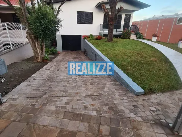 Casa com 743m² 3 quartos e 1 banheiro, à venda, no bairro Centro em Marau