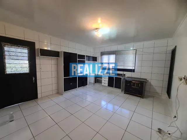 Casa com 743m² 3 quartos e 1 banheiro, à venda, no bairro Centro em Marau