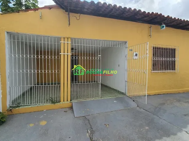 Casa com 200m² 2 quartos e 1 banheiro, à venda, no bairro Saci em Teresina