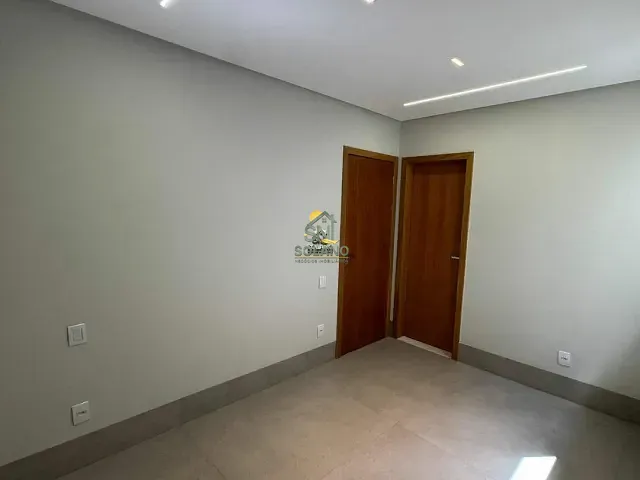 Casa com 153m² 3 quartos e 5 banheiros, à venda, no bairro Parque Amazônia em Goiânia
