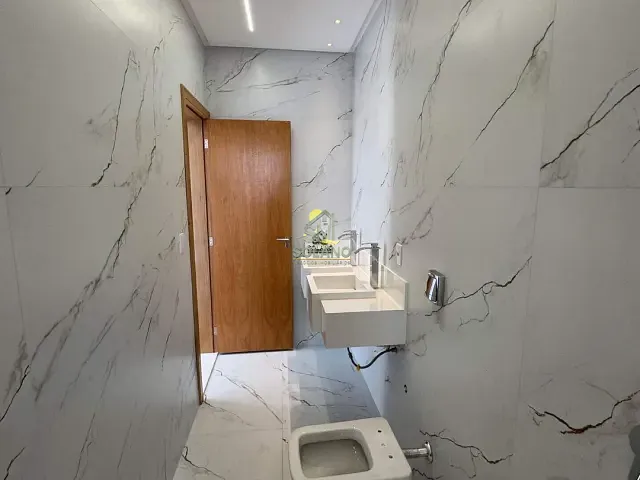 Casa com 153m² 3 quartos e 5 banheiros, à venda, no bairro Parque Amazônia em Goiânia
