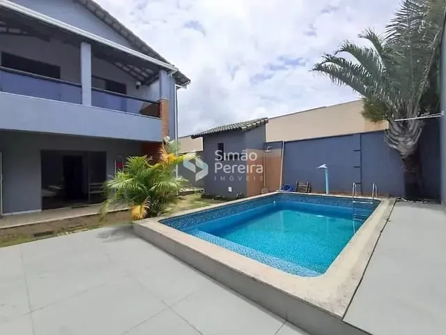 Casa com 390m² 6 quartos e 4 banheiros, à venda, no bairro São Pedro em Juiz de Fora