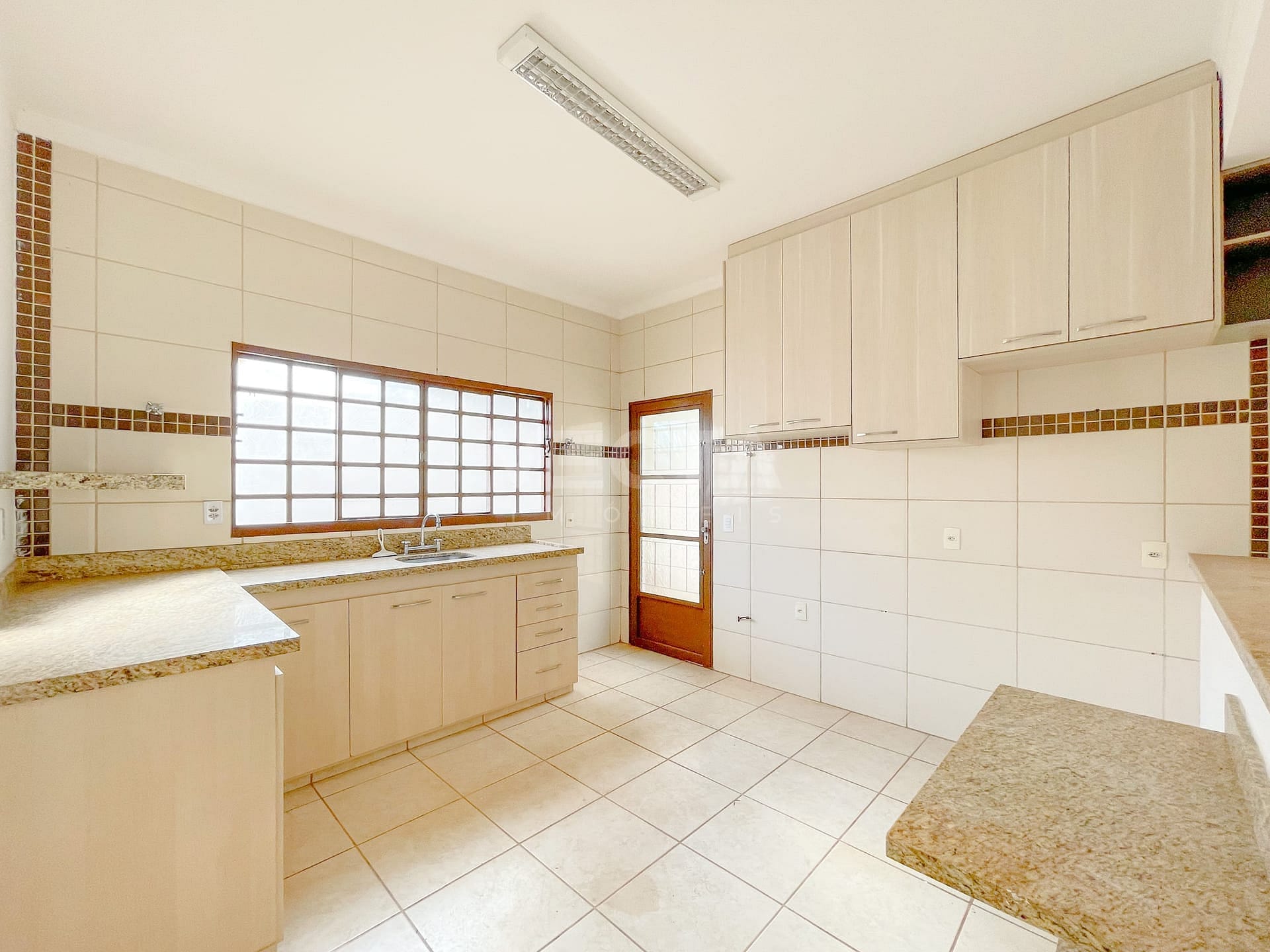 Casa, 3 quartos, 200 m² - Foto 5