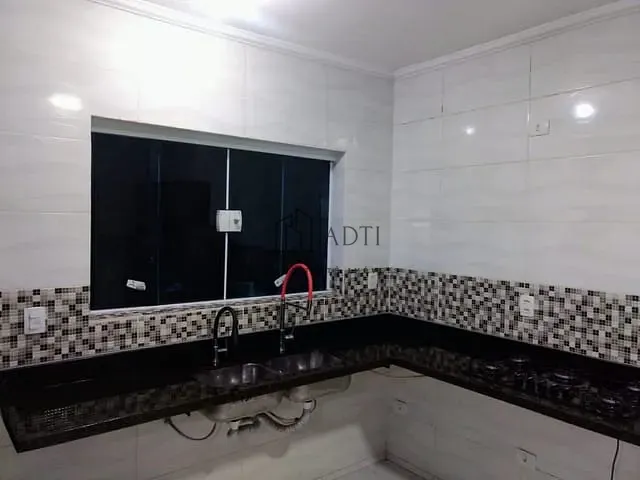 Casa com 142m² 3 quartos e 3 banheiros, à venda, no bairro Jardim Esperança em Mogi das Cruzes