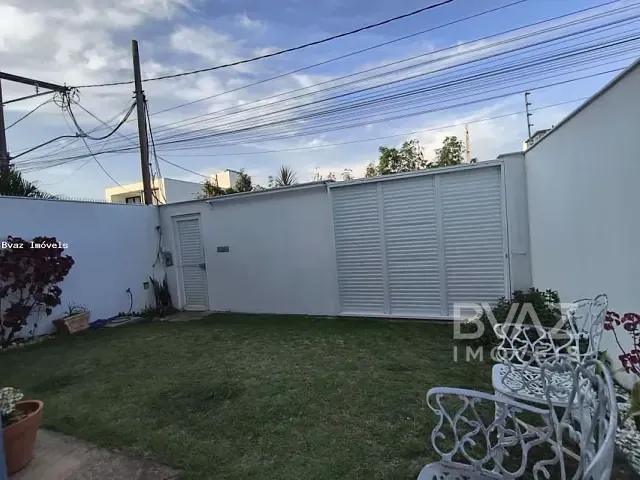 Casa com 225m² 4 quartos e 5 banheiros, à venda ou para alugar, no bairro Novo Portinho em Cabo Frio