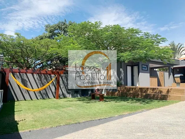 Casa com 640m² 3 quartos e 2 banheiros, à venda, no bairro Jardim Paulista em Atibaia