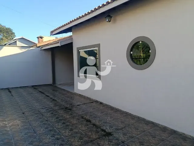 Casa 3 quartos e 3 banheiros, à venda ou para alugar, no bairro Jardim Itália em São Pedro