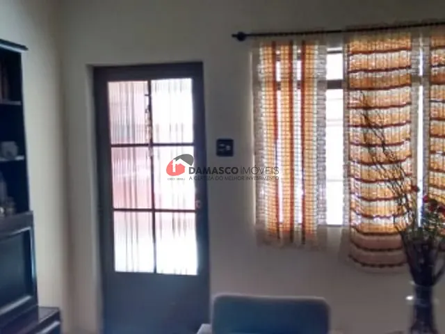 Casa com 250m² 3 quartos e 2 banheiros, à venda, no bairro Guaiaúna em São Paulo