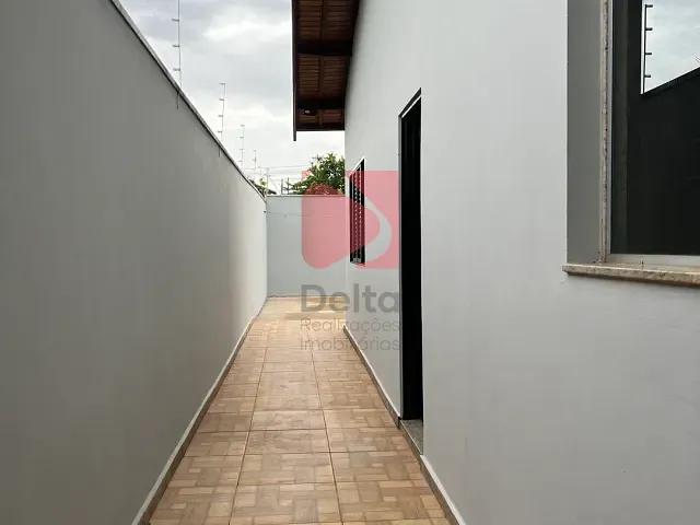 Casa 3 quartos e 1 banheiro, à venda, no bairro Jardim Veneza em Pirassununga