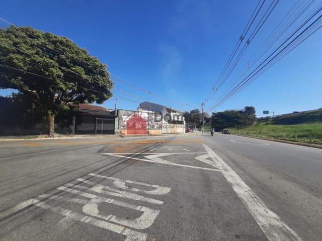 Casa com 420m², à venda, no bairro Residencial Vale das Acácias em Pindamonhangaba